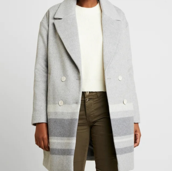 Banana Republic Jackets & Blazers - NWT Banana Republic Cocoon Overcoat